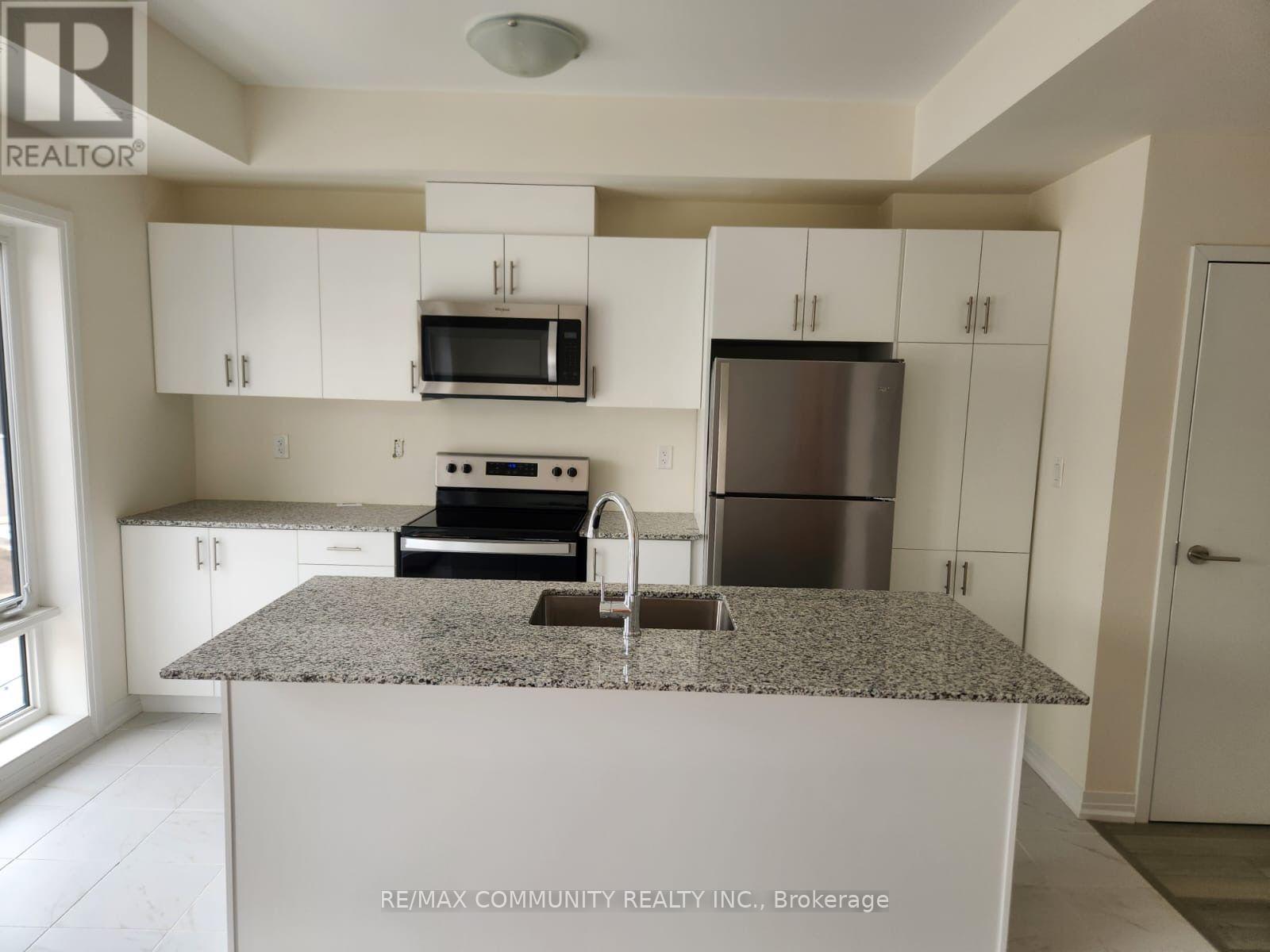 165 Tapscott Road, Toronto, Ontario M1B 0E8 - Photo 3 - E13630674