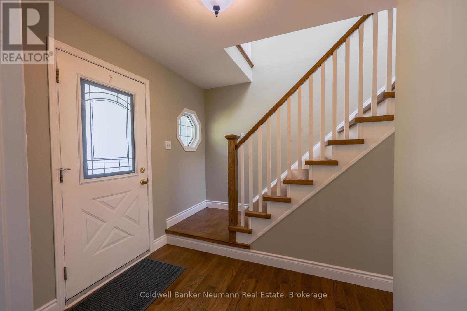 Upper - 44 Tanager Drive, Guelph, Ontario  N1C 1B6 - Photo 2 - X13630666