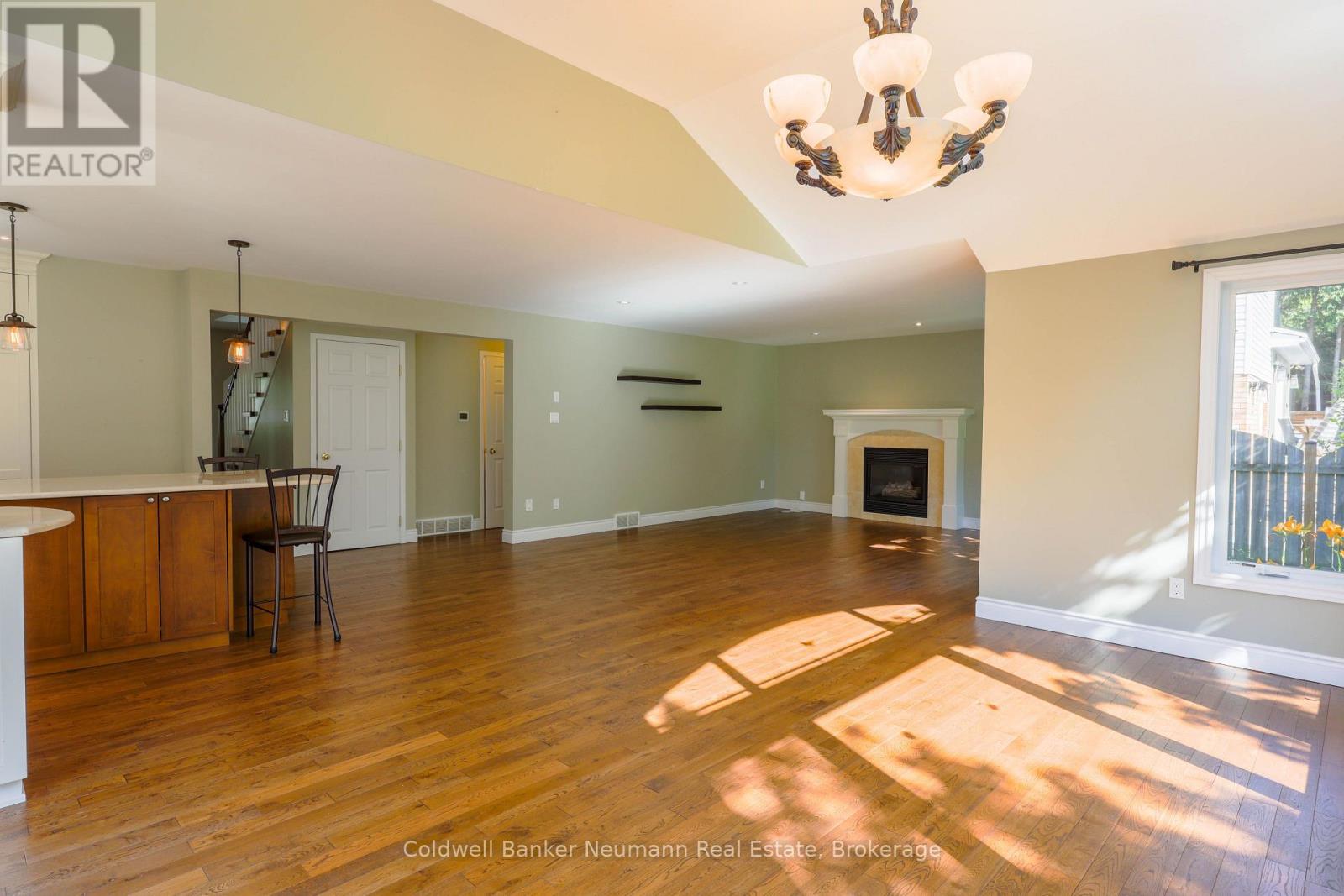 Upper - 44 Tanager Drive, Guelph, Ontario  N1C 1B6 - Photo 4 - X13630666
