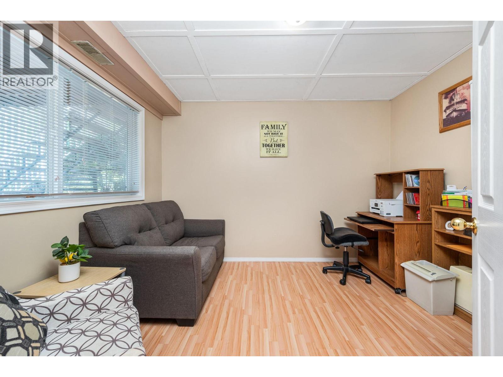 5515 Okanagan Avenue, Vernon, British Columbia  V1T 9R7 - Photo 19 - 10395977