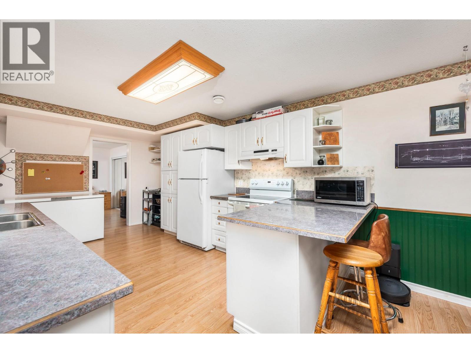 5515 Okanagan Avenue, Vernon, British Columbia  V1T 9R7 - Photo 25 - 10395977