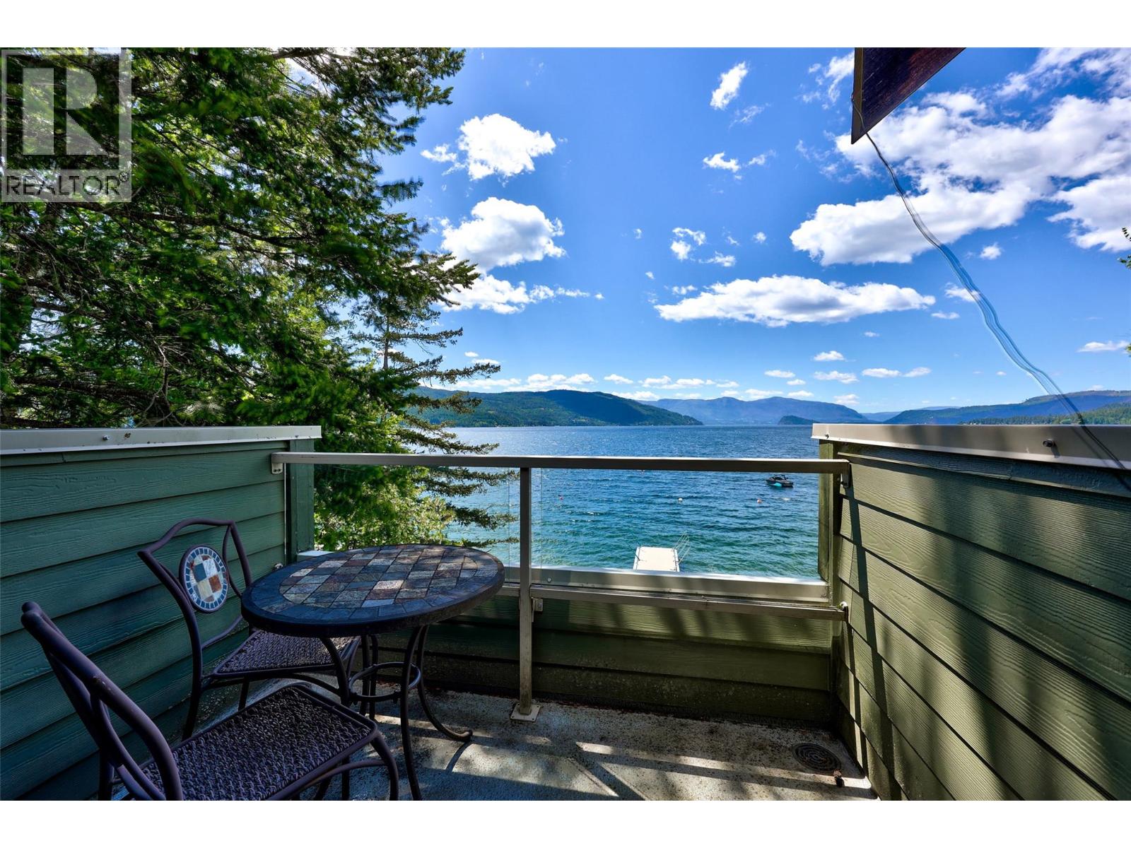 6058 Davis Road, Magna Bay, British Columbia  V0E 1L0 - Photo 11 - 10387545