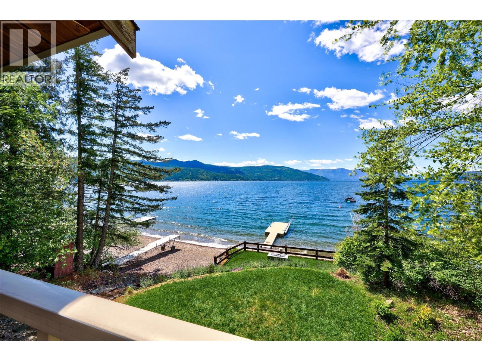 6058 Davis Road, Magna Bay, British Columbia  V0E 1L0 - Photo 2 - 10387545