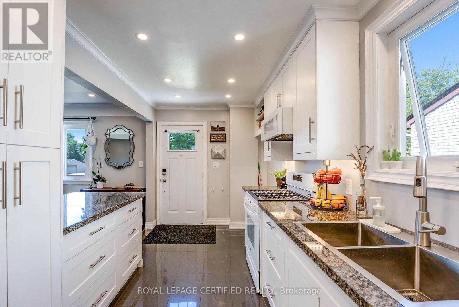 6077 Collins Drive, Niagara Falls, Ontario  L2G 2S3 - Photo 10 - X13630686