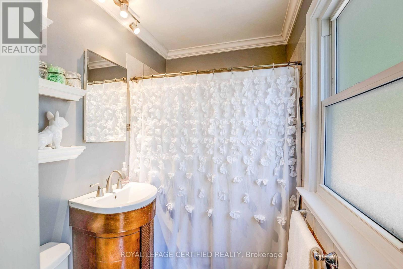 6077 Collins Drive, Niagara Falls, Ontario  L2G 2S3 - Photo 13 - X13630686
