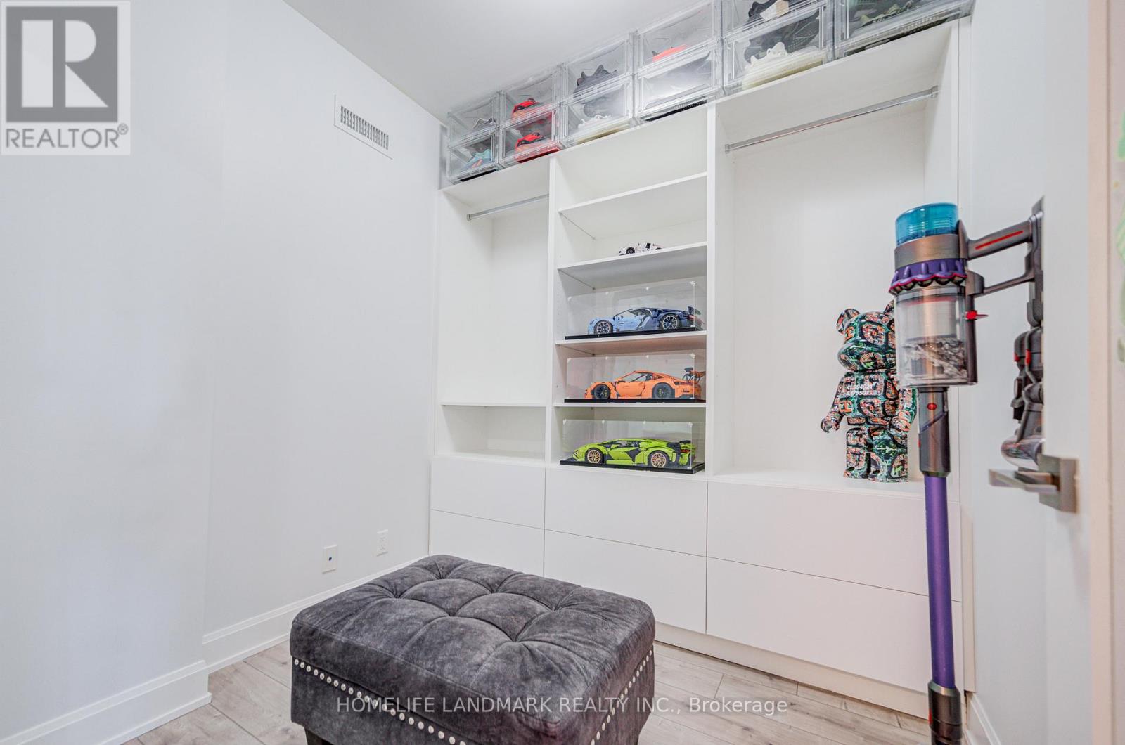 308 - 8 Water Walk Drive, Markham, Ontario  L3R 6L4 - Photo 28 - N13227010