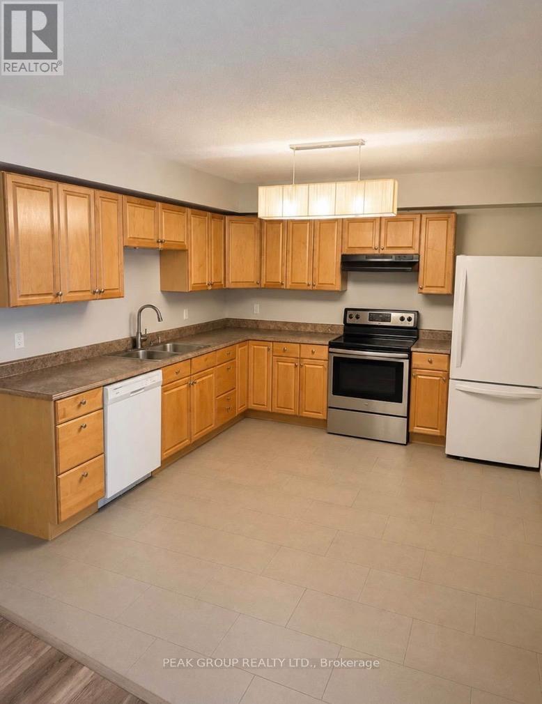 Unit 2 - 10 Carnegie Lane, Grimsby, Ontario  L3M 1Y1 - Photo 10 - X13486168
