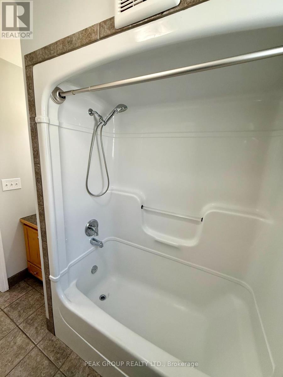 Unit 2 - 10 Carnegie Lane, Grimsby, Ontario  L3M 1Y1 - Photo 19 - X13486168