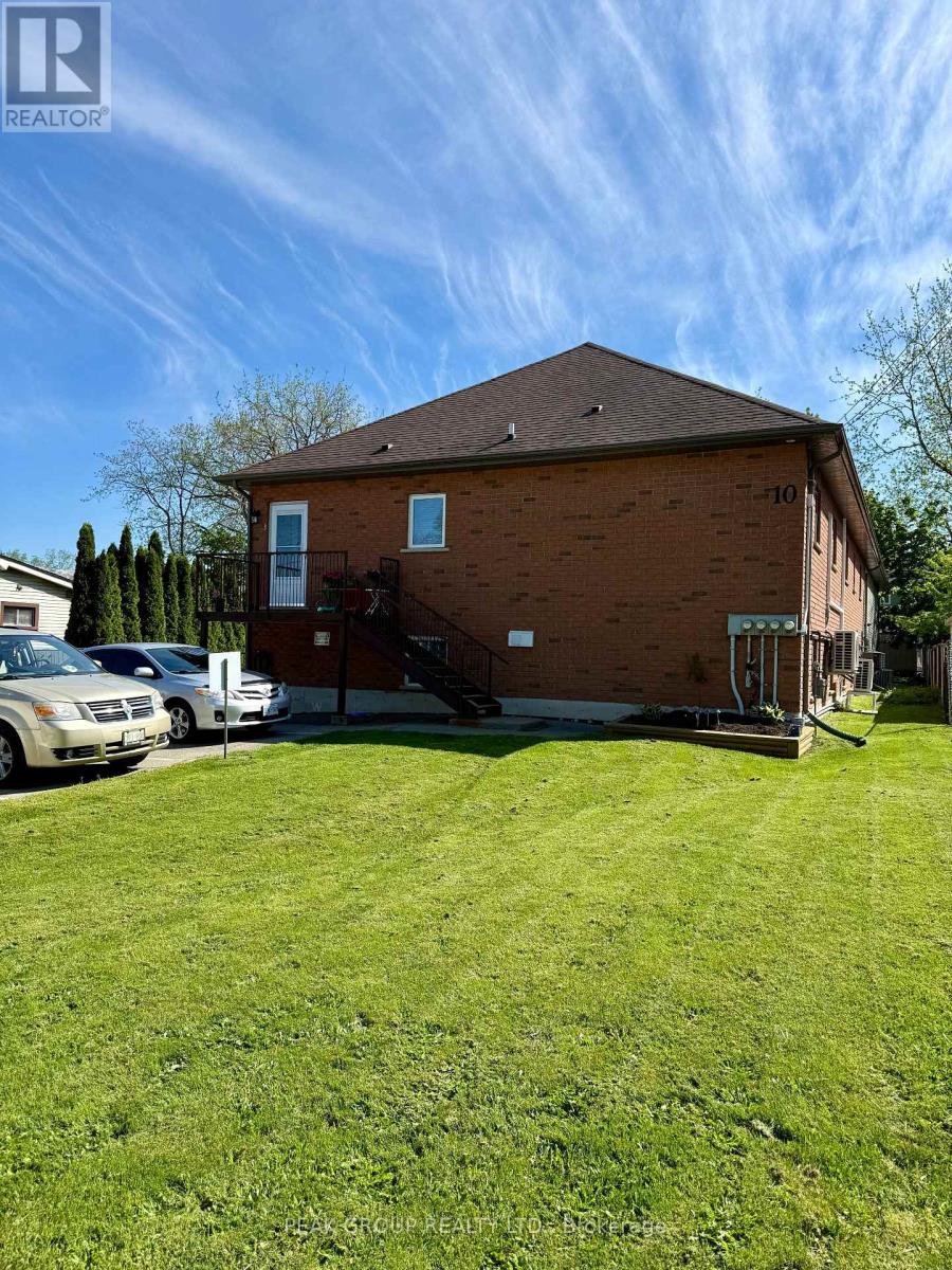 Unit 2 - 10 Carnegie Lane, Grimsby, Ontario  L3M 1Y1 - Photo 2 - X13486168
