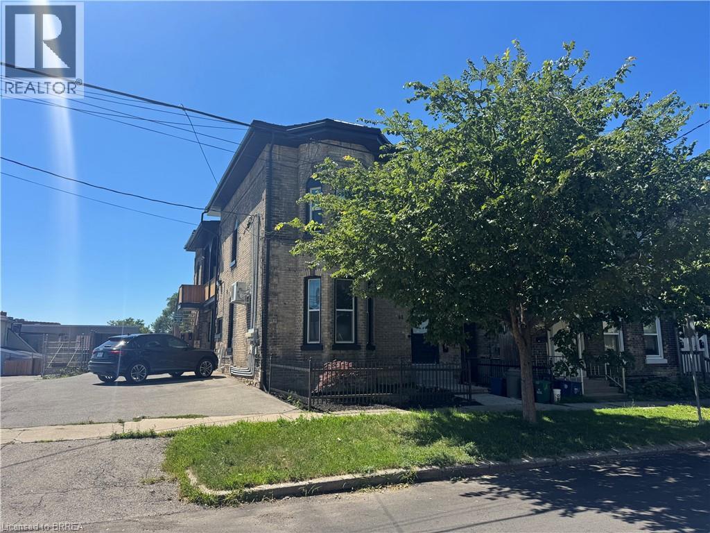92 Alfred Street Unit# 2, Brantford, Ontario  N3S 5G2 - Photo 3 - 40852505
