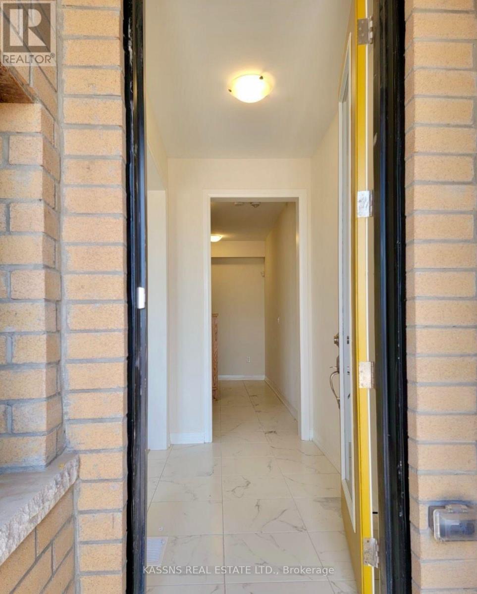 3305 Sixth Line, Oakville, Ontario  L6H 0Z6 - Photo 5 - W13599692