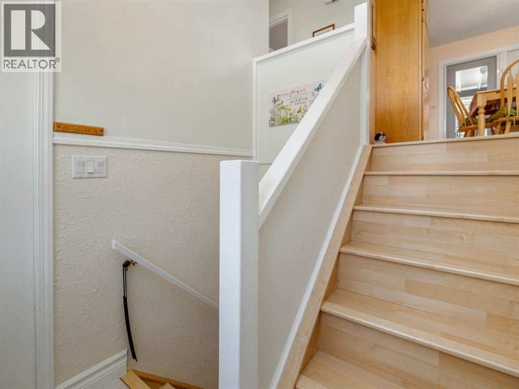 580 Mcdougall Street, Pincher Creek, Alberta  T0K 1W0 - Photo 4 - A2328498