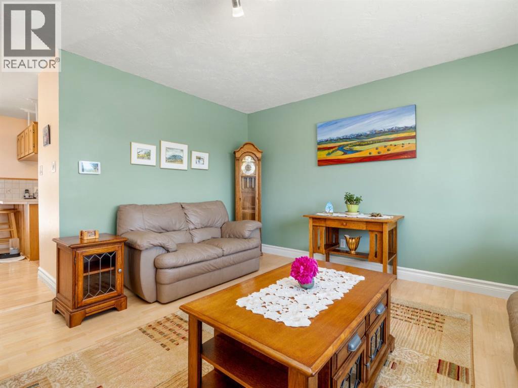 580 Mcdougall Street, Pincher Creek, Alberta  T0K 1W0 - Photo 10 - A2328498