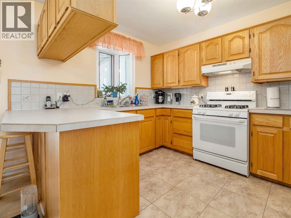 580 Mcdougall Street, Pincher Creek, Alberta  T0K 1W0 - Photo 14 - A2328498