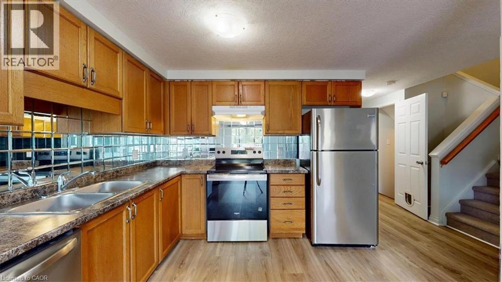 980 Creekside Drive, Waterloo, Ontario  N2V 2W5 - Photo 12 - 40840178