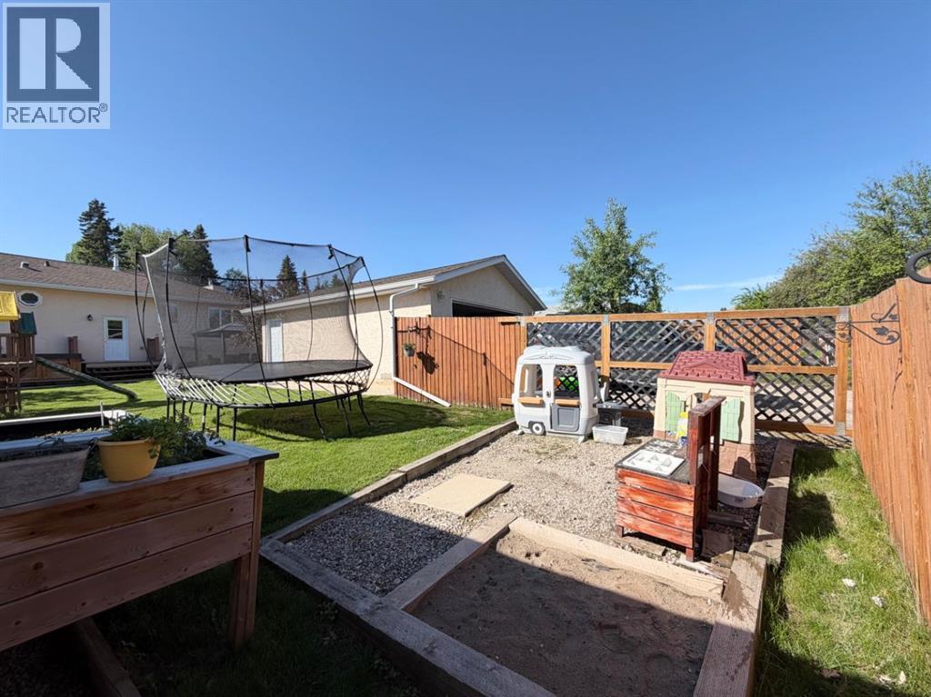 1658 Edson Drive, Edson, Alberta  T7E 1G7 - Photo 8 - A2323089