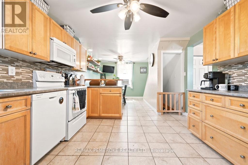 617 Third Avenue S, Laurentian Valley, Ontario  K8A 5H1 - Photo 11 - X13630700