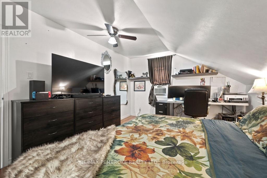 617 Third Avenue S, Laurentian Valley, Ontario  K8A 5H1 - Photo 22 - X13630700