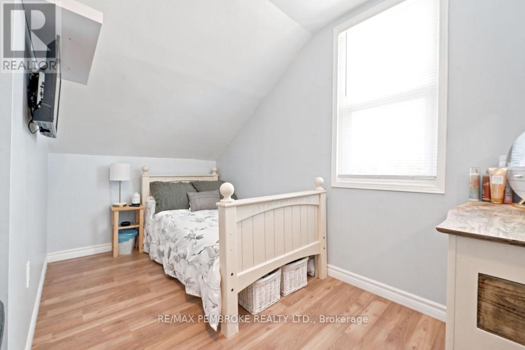 617 Third Avenue S, Laurentian Valley, Ontario  K8A 5H1 - Photo 25 - X13630700