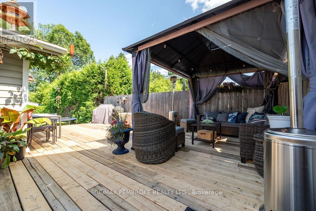 617 Third Avenue S, Laurentian Valley, Ontario  K8A 5H1 - Photo 39 - X13630700