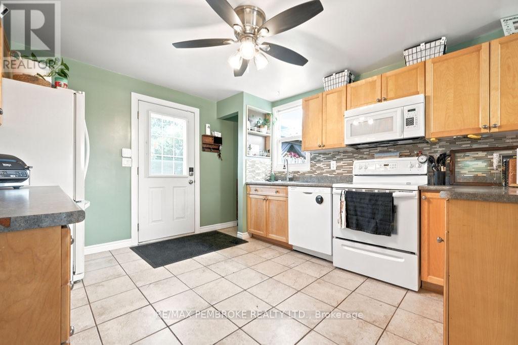 617 Third Avenue S, Laurentian Valley, Ontario K8A 5H1 - Photo 7 - X13630700