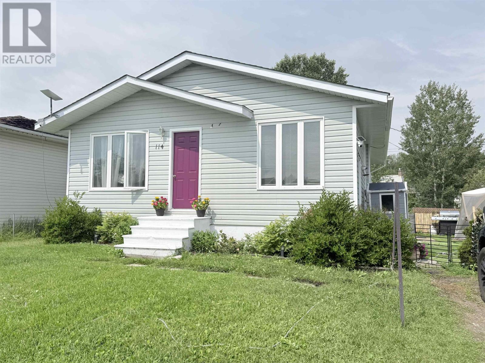 114 Northwood DR, Nakina, Ontario