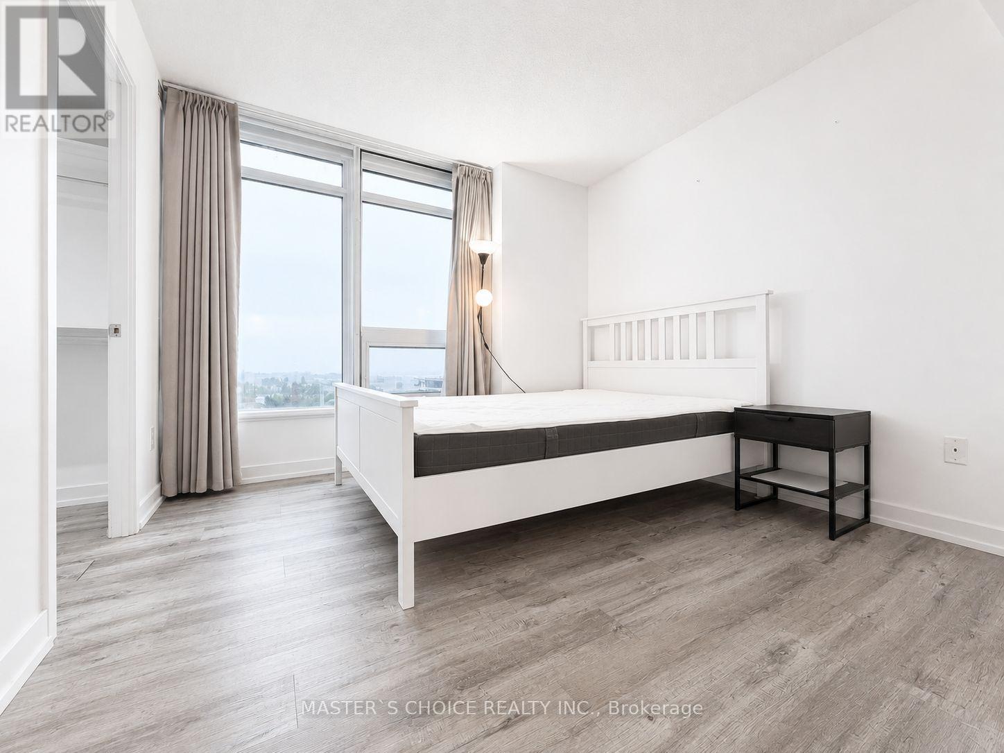 1717 - 121 Mcmahon Drive, Toronto, Ontario  M2K 0C1 - Photo 4 - C13220812