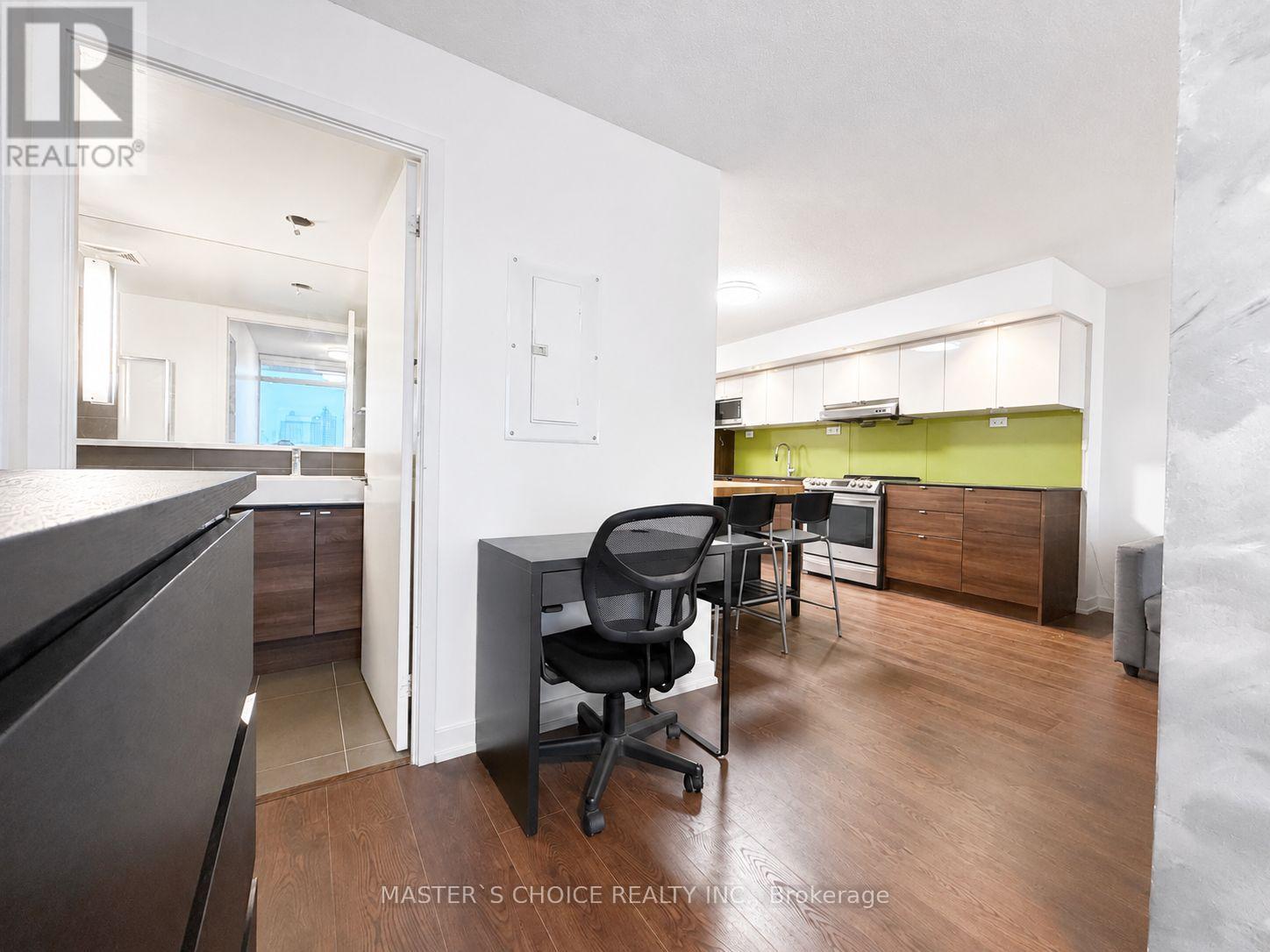 1717 - 121 Mcmahon Drive, Toronto, Ontario  M2K 0C1 - Photo 8 - C13220812