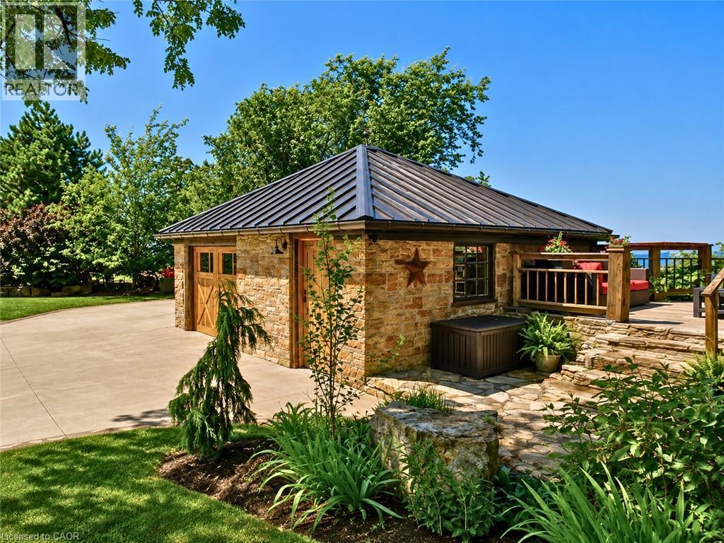 665 Ridge Road, Stoney Creek, Ontario  L8J 2Y2 - Photo 4 - 40851264