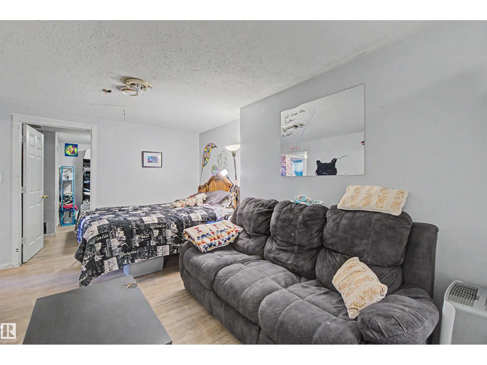 8215 149 Street NW, Edmonton, Alberta  T5R 1B1 - Photo 40 - E4501874