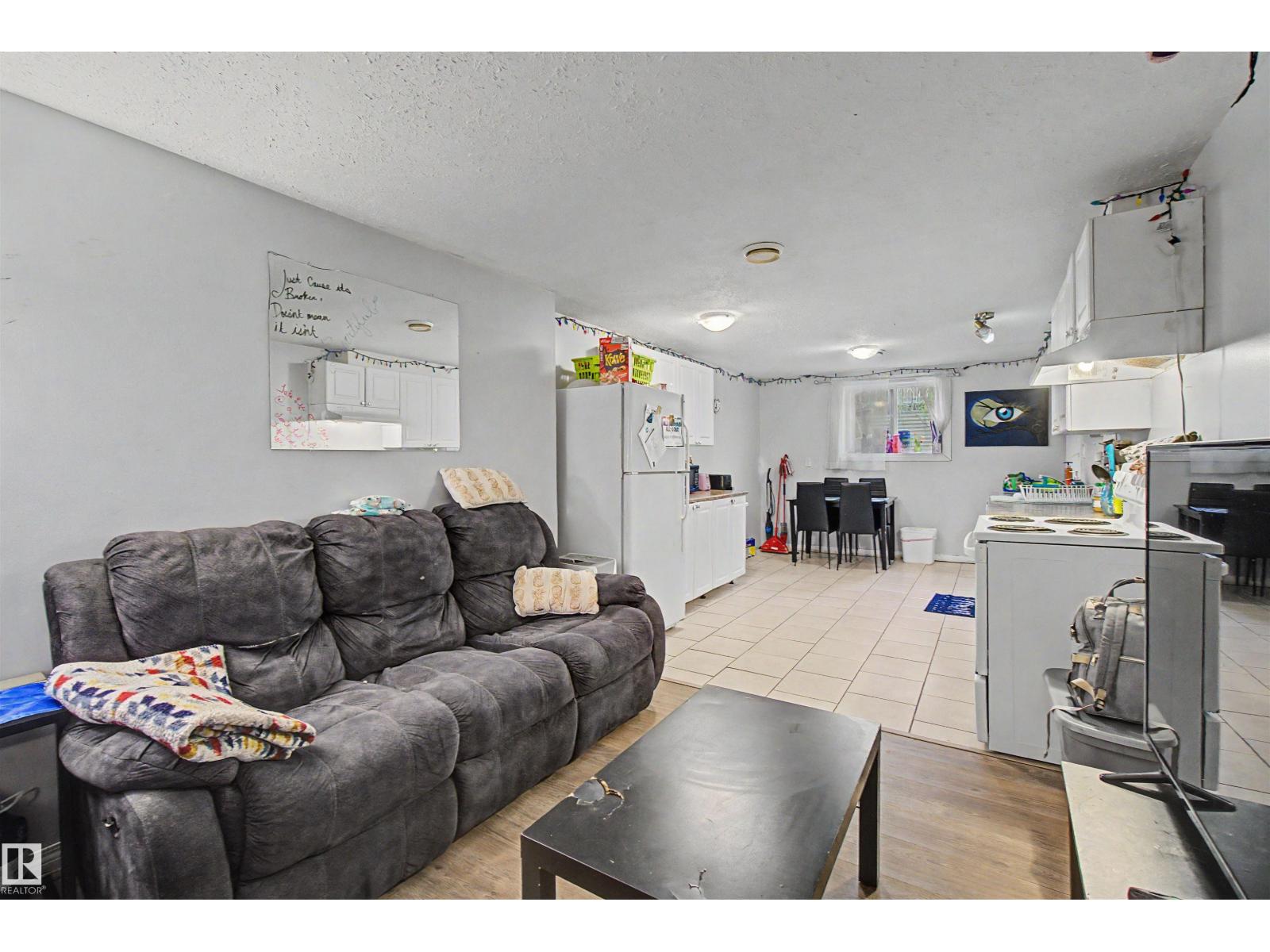 8215 149 Street NW, Edmonton, Alberta  T5R 1B1 - Photo 41 - E4501874