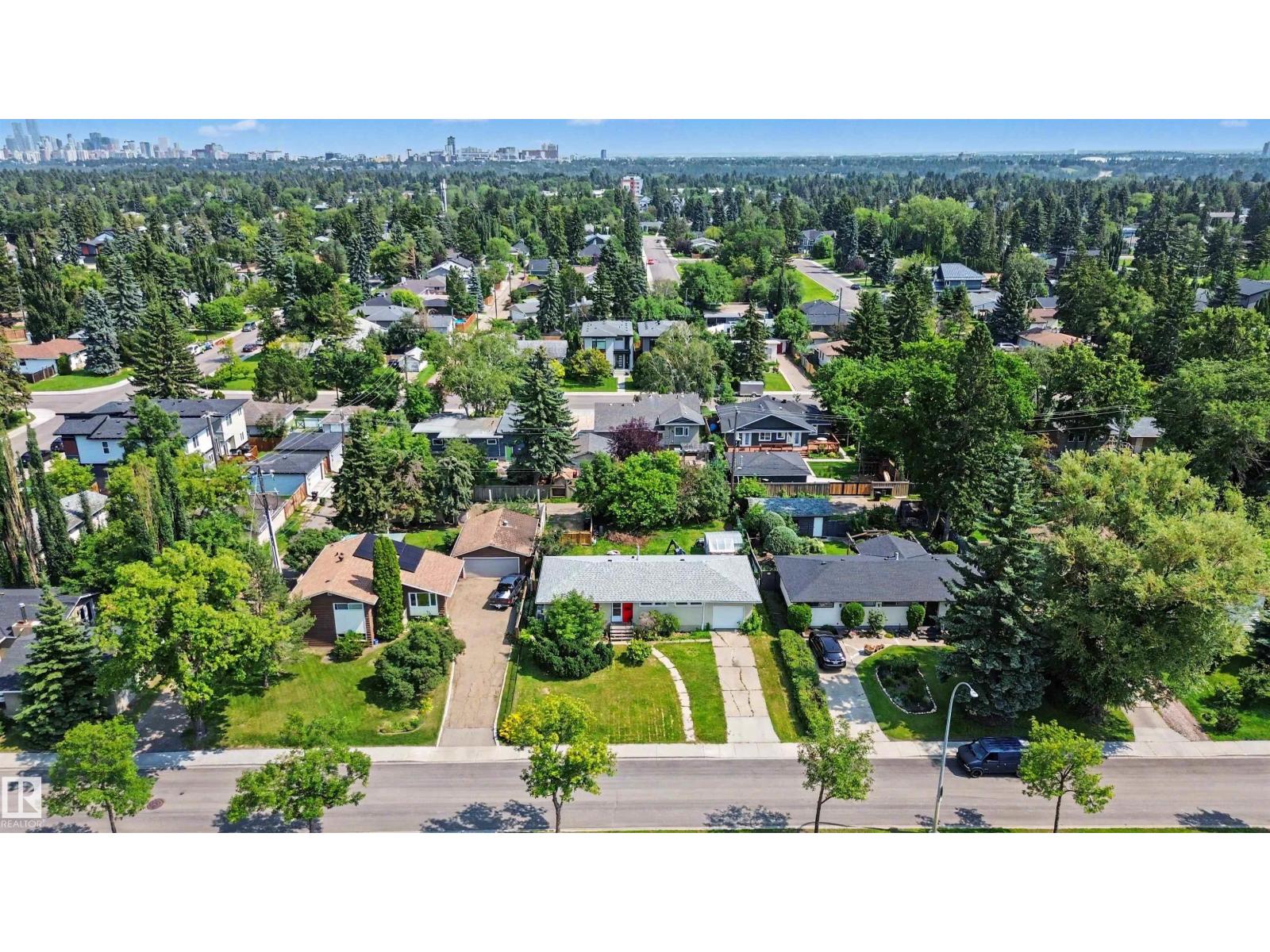 8215 149 Street NW, Edmonton, Alberta  T5R 1B1 - Photo 59 - E4501874