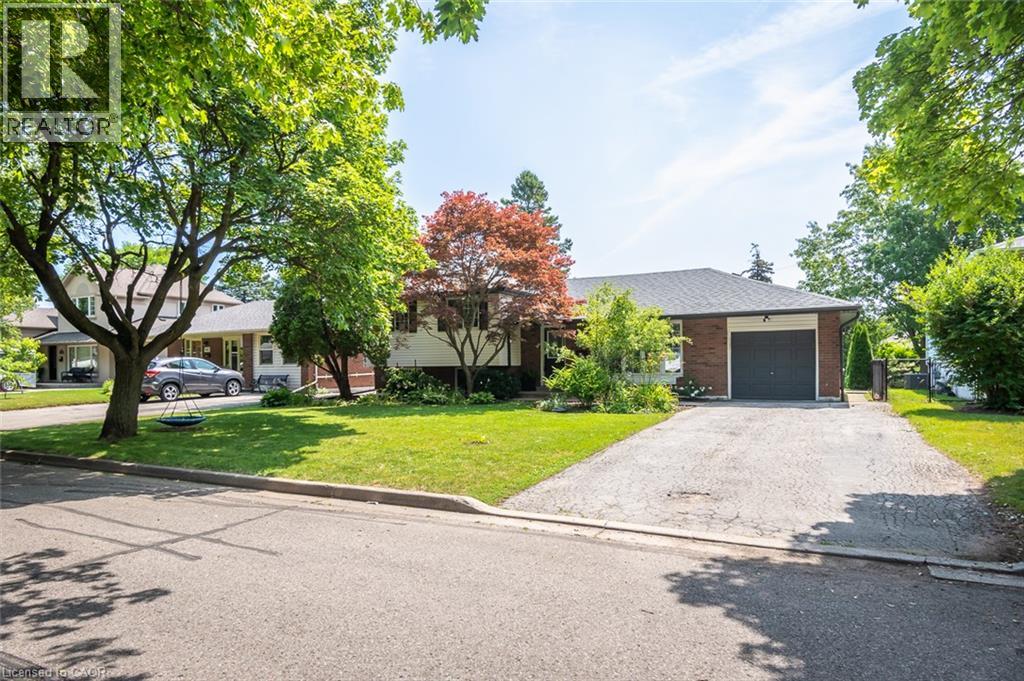 5410 CLIVE Crescent, Burlington, Ontario