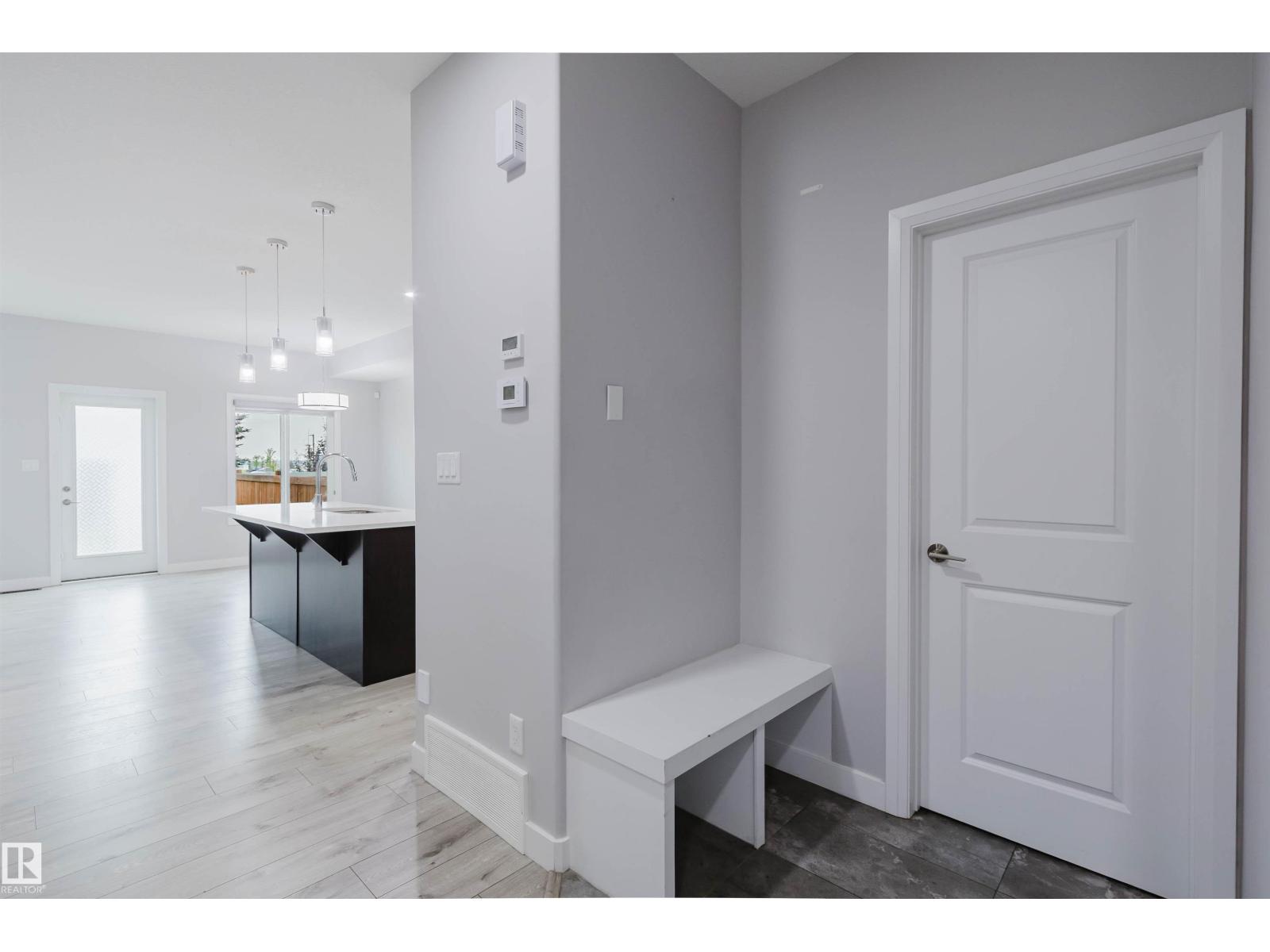 6345 Cartmell Rd SW, Edmonton, Alberta  T6W 4A3 - Photo 6 - E4501876