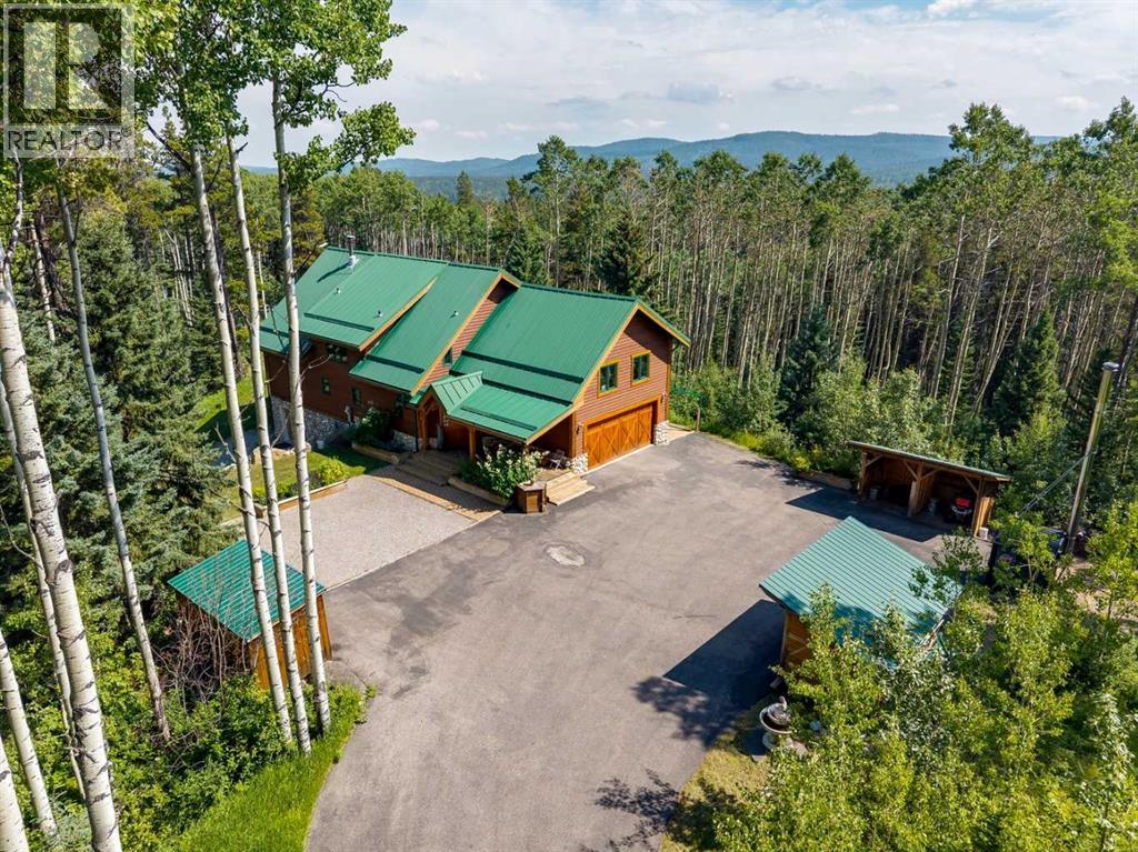 16 Highlands Place, Bragg Creek, Alberta  T0L 0K0 - Photo 3 - A2329460