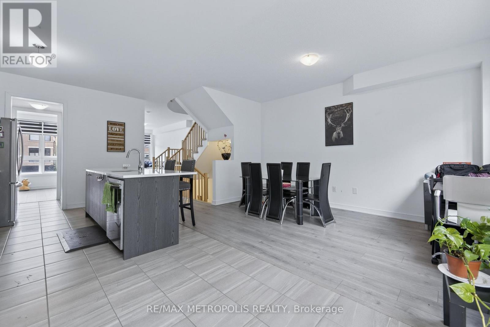 132 Blue Forest Crescent, Barrie, Ontario  L4M 7J6 - Photo 18 - S13630748