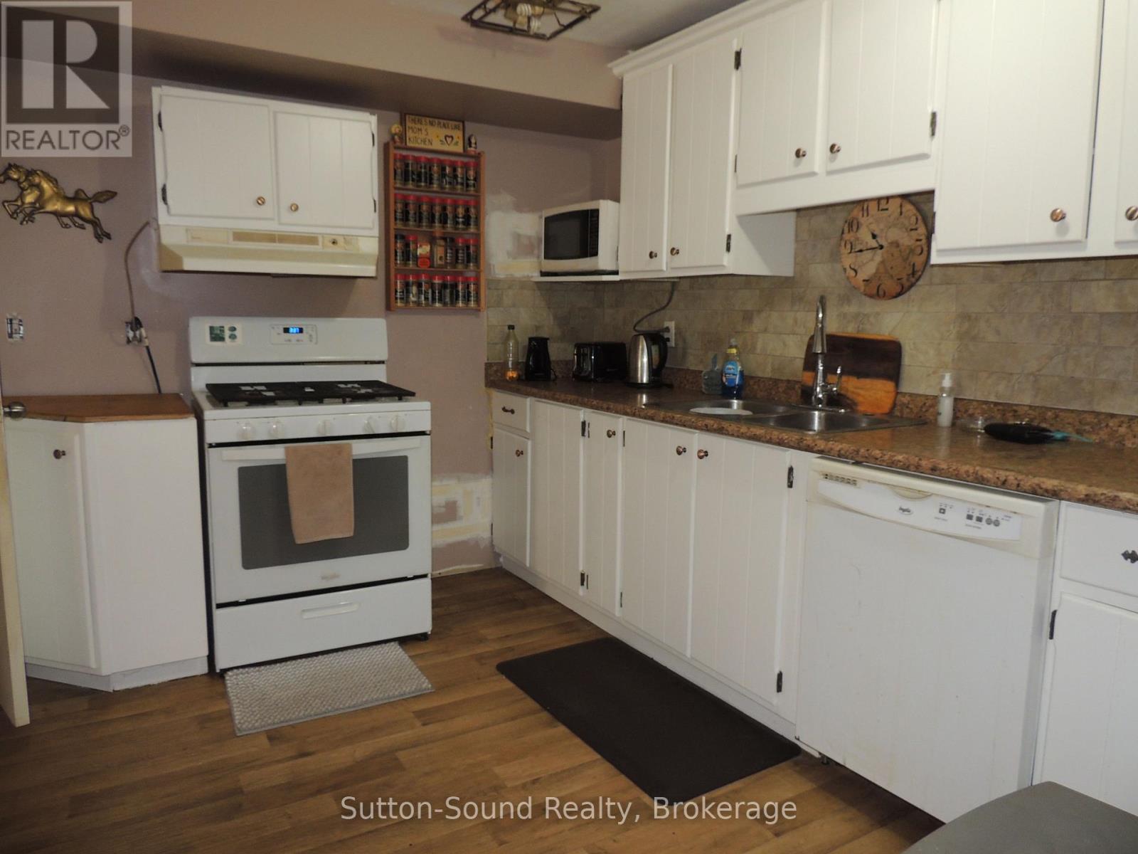 486 Elizabeth Street, South Bruce Peninsula, Ontario  N0H 1P0 - Photo 9 - X13630754