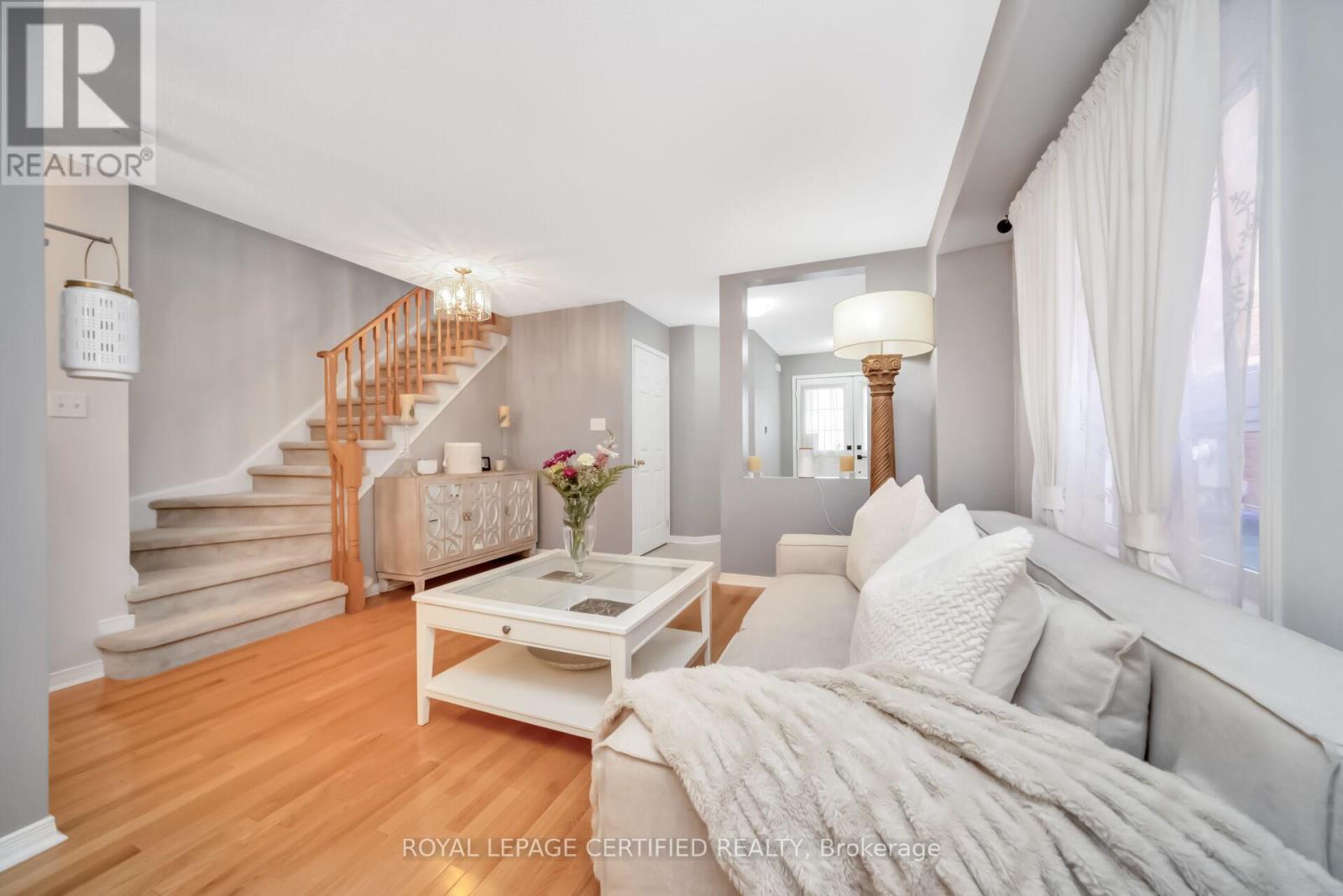 70 Vintage Gate, Brampton, Ontario  L6X 5C2 - Photo 6 - W13630730