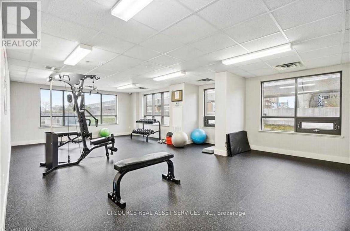 1807 - 1420 Dupont Road, Toronto, Ontario  M6H 0C2 - Photo 12 - W13630750