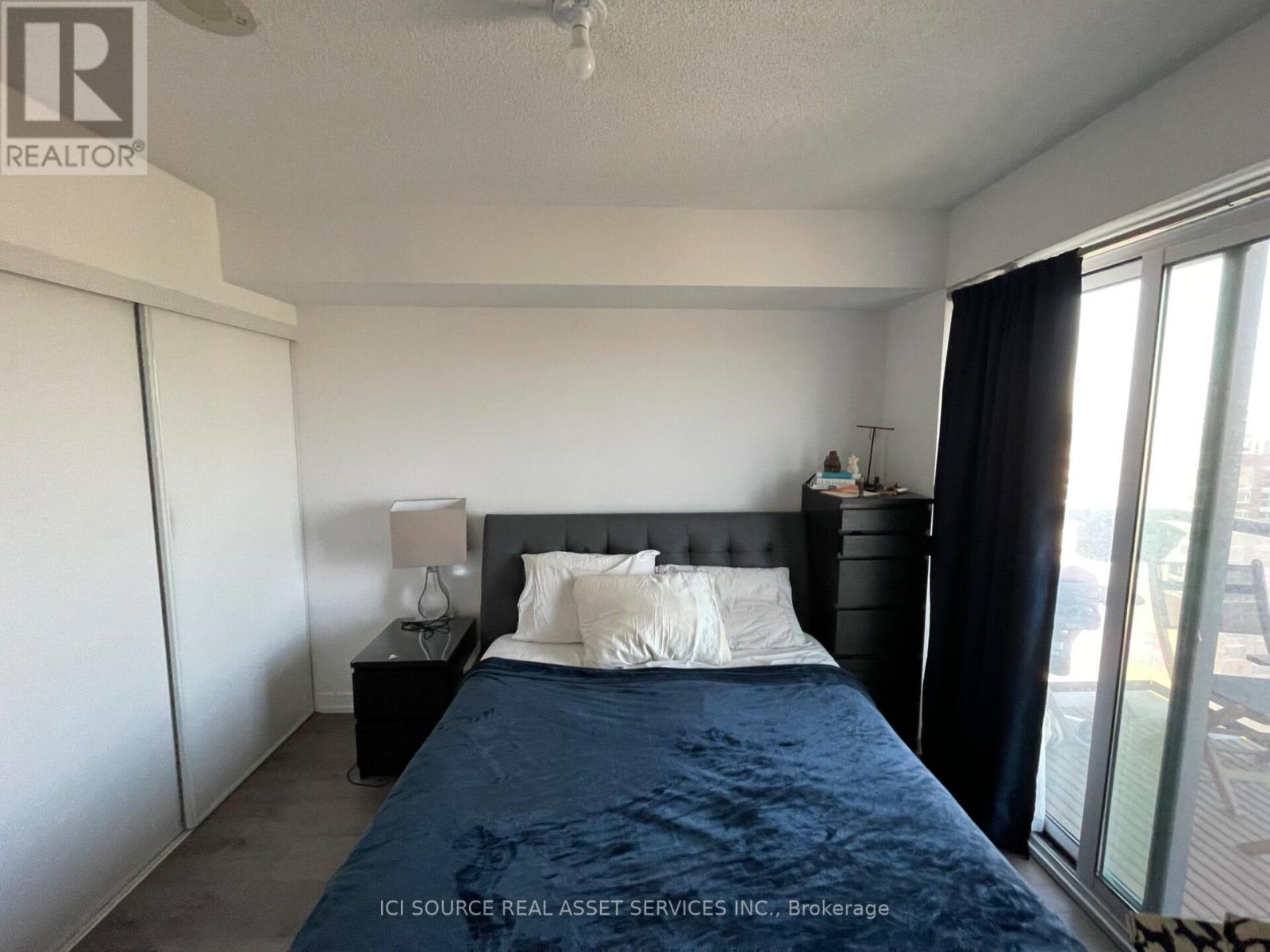 1807 - 1420 Dupont Road, Toronto, Ontario  M6H 0C2 - Photo 7 - W13630750