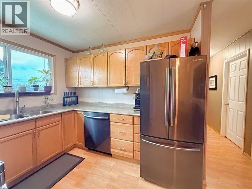 1109 56 Street, Edson, Alberta  T7E 1H8 - Photo 6 - A2319613