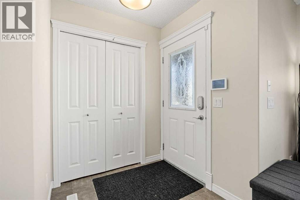 76 Crystal Shores Heights, Okotoks, Alberta  T1S 2K9 - Photo 2 - A2306208