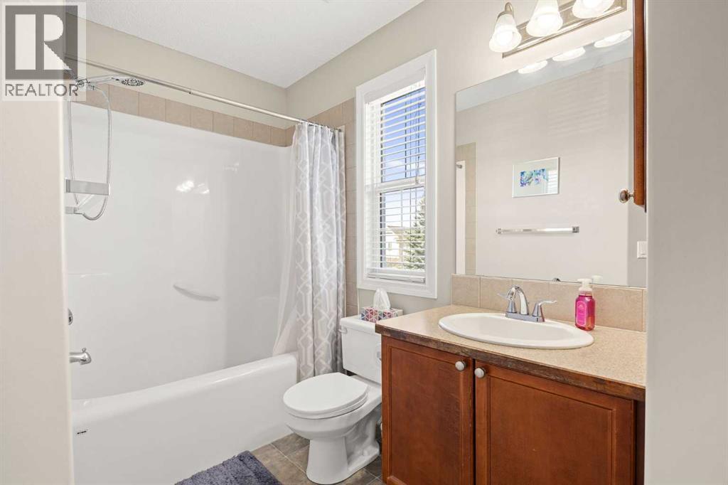 76 Crystal Shores Heights, Okotoks, Alberta  T1S 2K9 - Photo 30 - A2306208