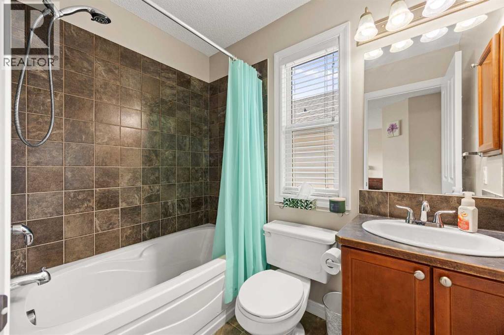 76 Crystal Shores Heights, Okotoks, Alberta  T1S 2K9 - Photo 25 - A2306208