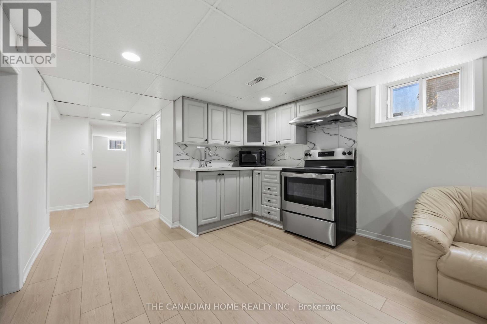1373 Pharmacy Avenue, Toronto, Ontario  M1R 2J6 - Photo 31 - E13625132