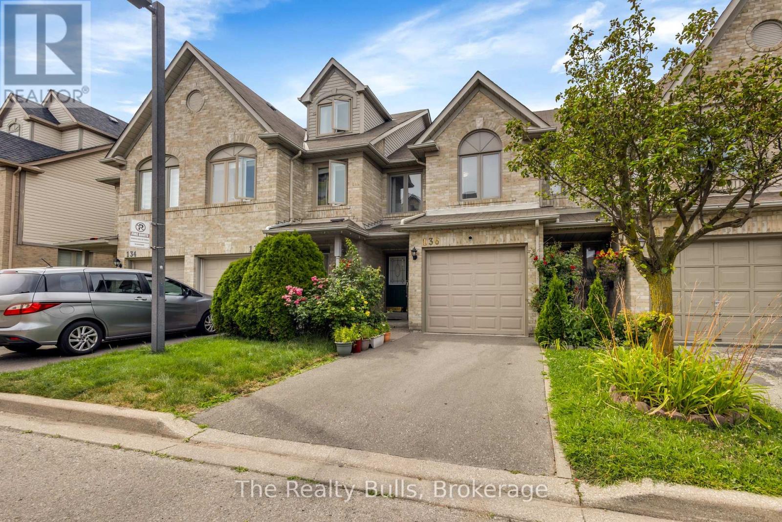 136 - 1292 Sherwood Mills Boulevard, Mississauga, Ontario L5V 2G8 - Photo 2 - W13627882