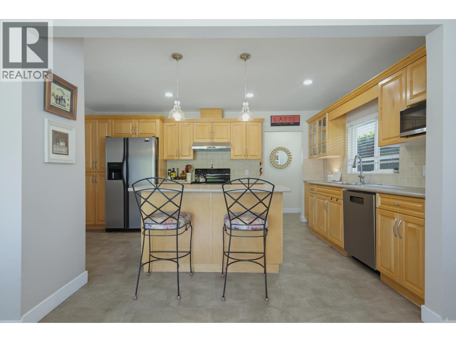 942 Porter Street, Coquitlam, British Columbia V3J 5C2 - Photo 12 - R3139998