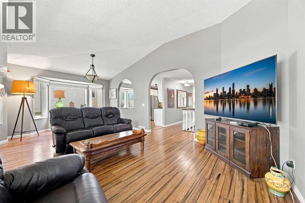 128 Sienna Park Green Sw, Calgary, Alberta  T3H 3N7 - Photo 13 - A2330020