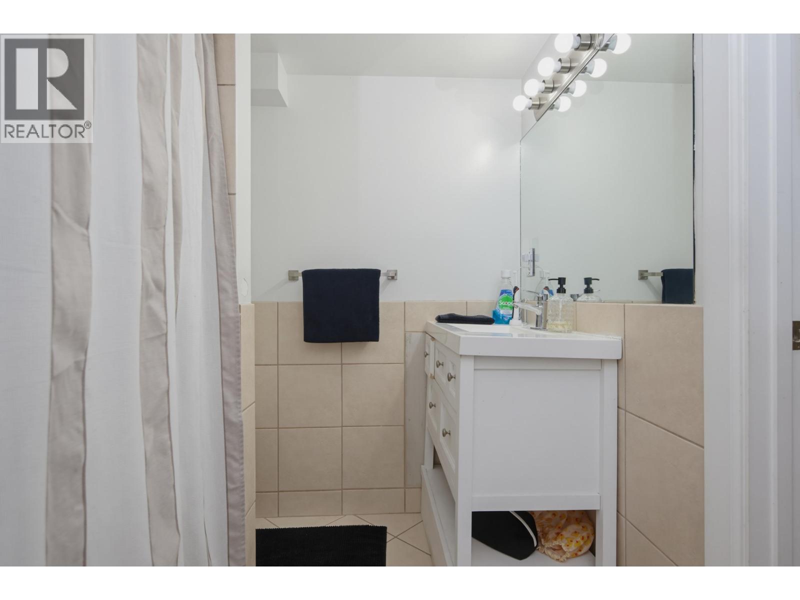 942 Porter Street, Coquitlam, British Columbia V3J 5C2 - Photo 31 - R3139998