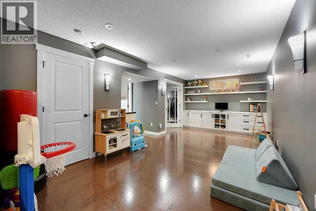 5532 Forand Street SW, Calgary, Alberta  T3E 7S6 - Photo 30 - A2332203